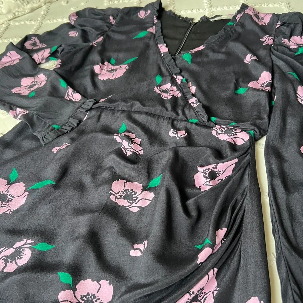 ASTR Black Lilac Floral Marinke Mini Dress SIZE M - Picture 4 of 15